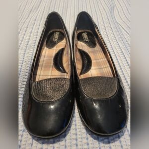 Born black flats, size 39